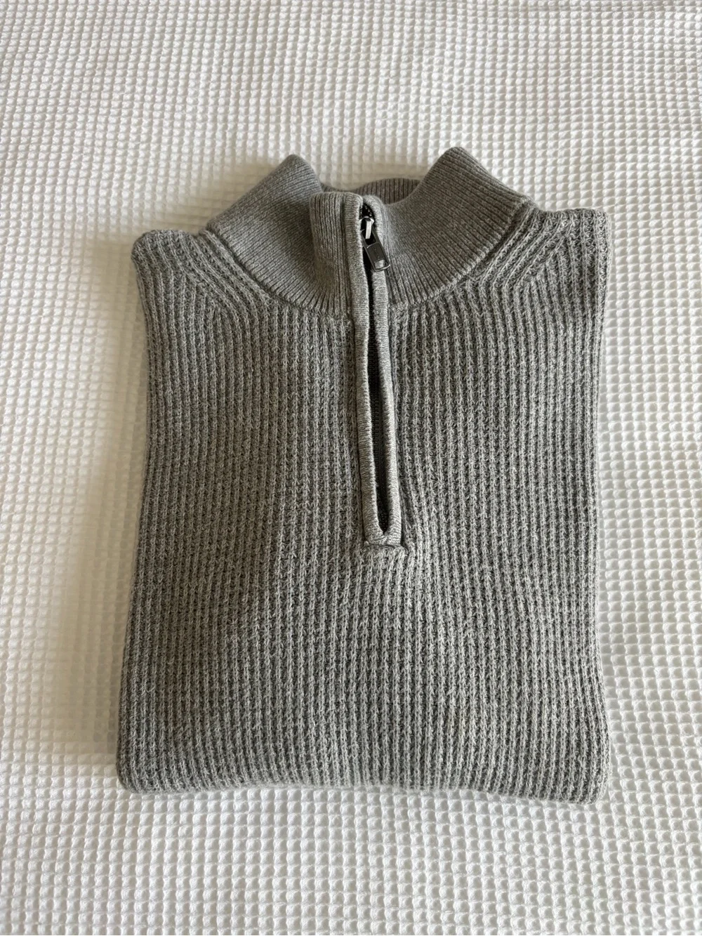 GAP Men's Light Gray Ribbed Quarter-Zip Sweater